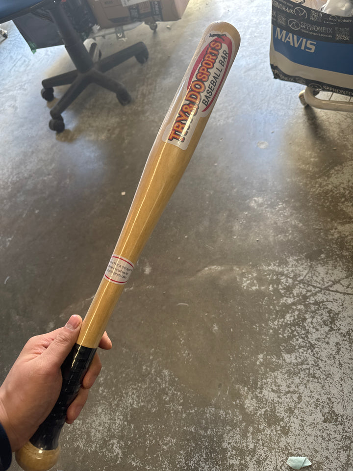 SPPHOENIX Solid Wood Baseball Bat 52cm – Lightweight & Durable