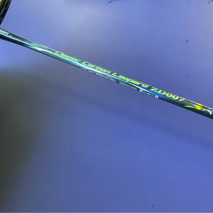 Bonny Classic Carbon Leooard ZD007 Badminton Racket 4U G4 295mm 32lbs max