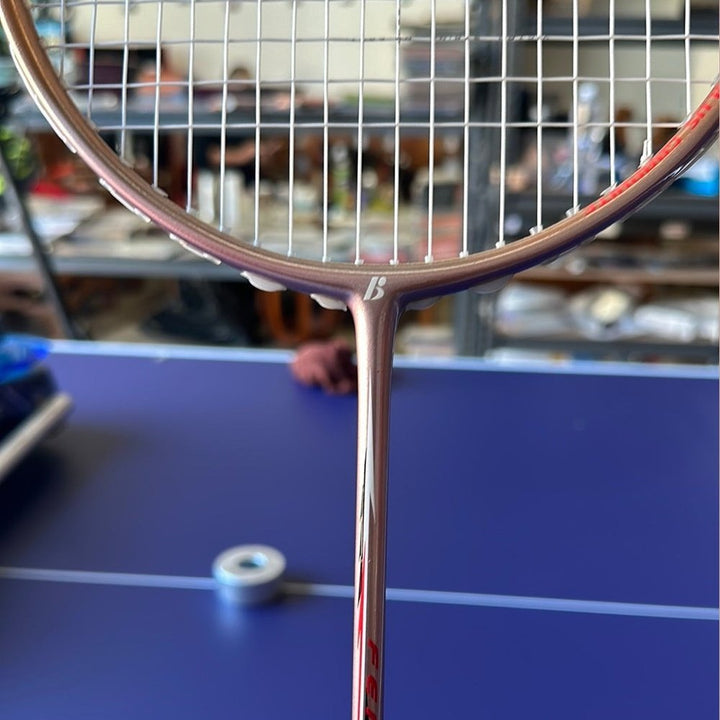 Bonny feifeng BadmintonRacket 68g max 26lbs