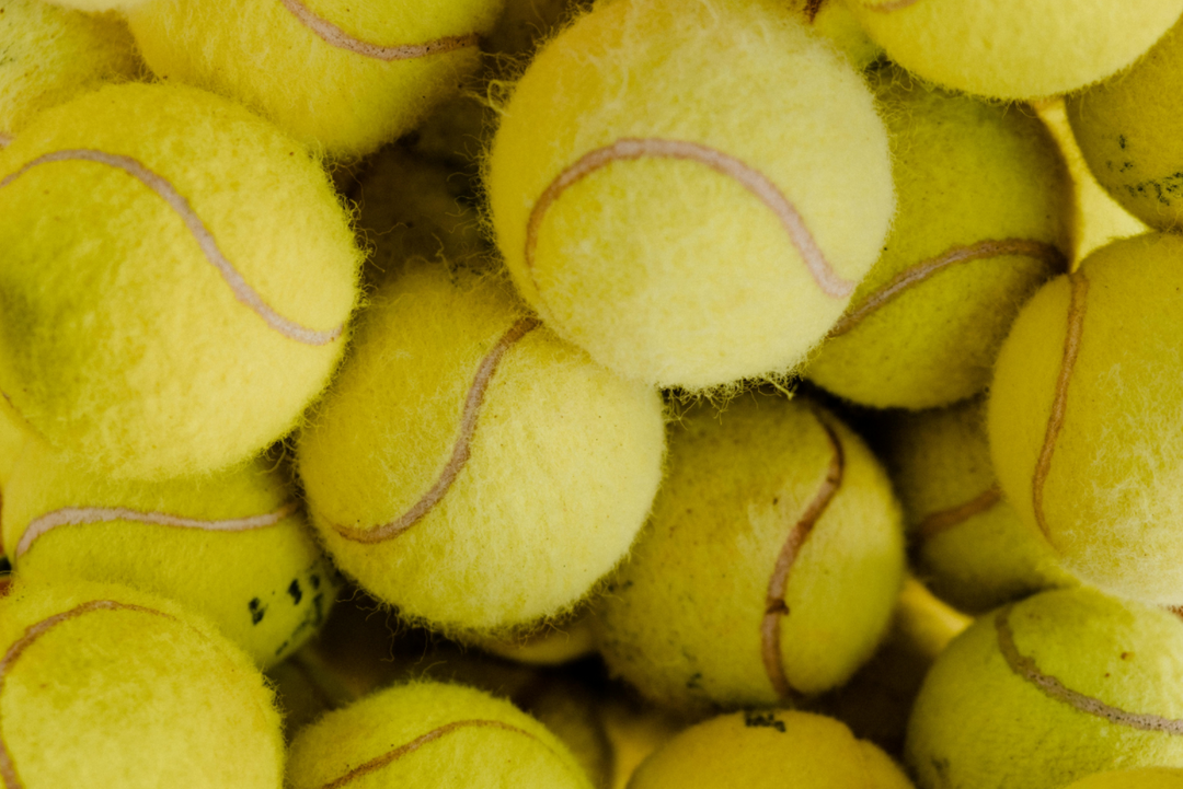 Scenarios and details of different types of tennis balls