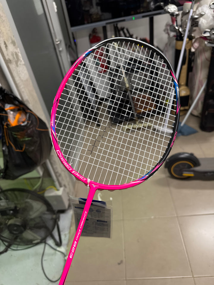 Mizuno Carbo Pro 823 Badminton Racket (73TTB18230）
