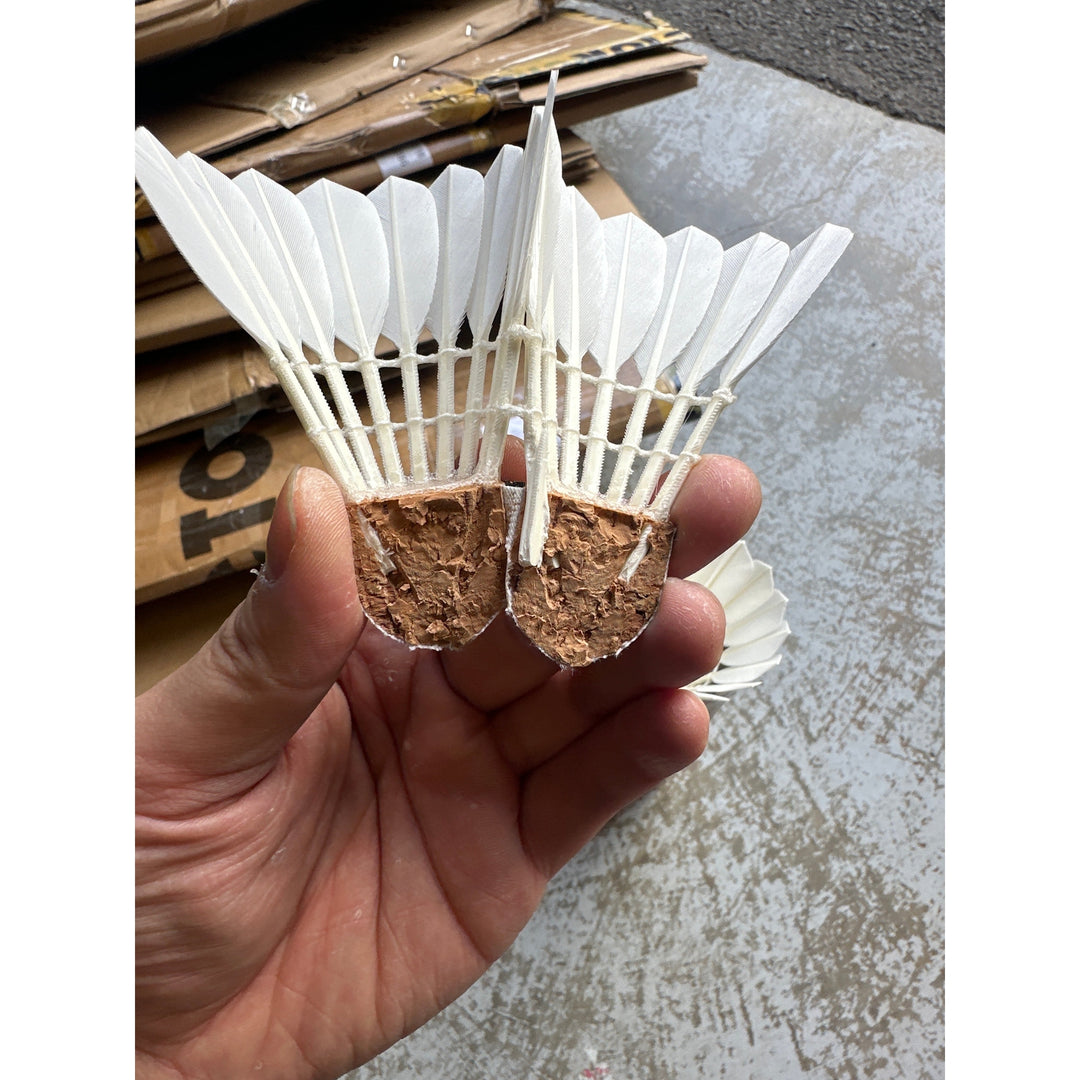 Top-grade Natural Cork Shuttlecock （ON SALE）