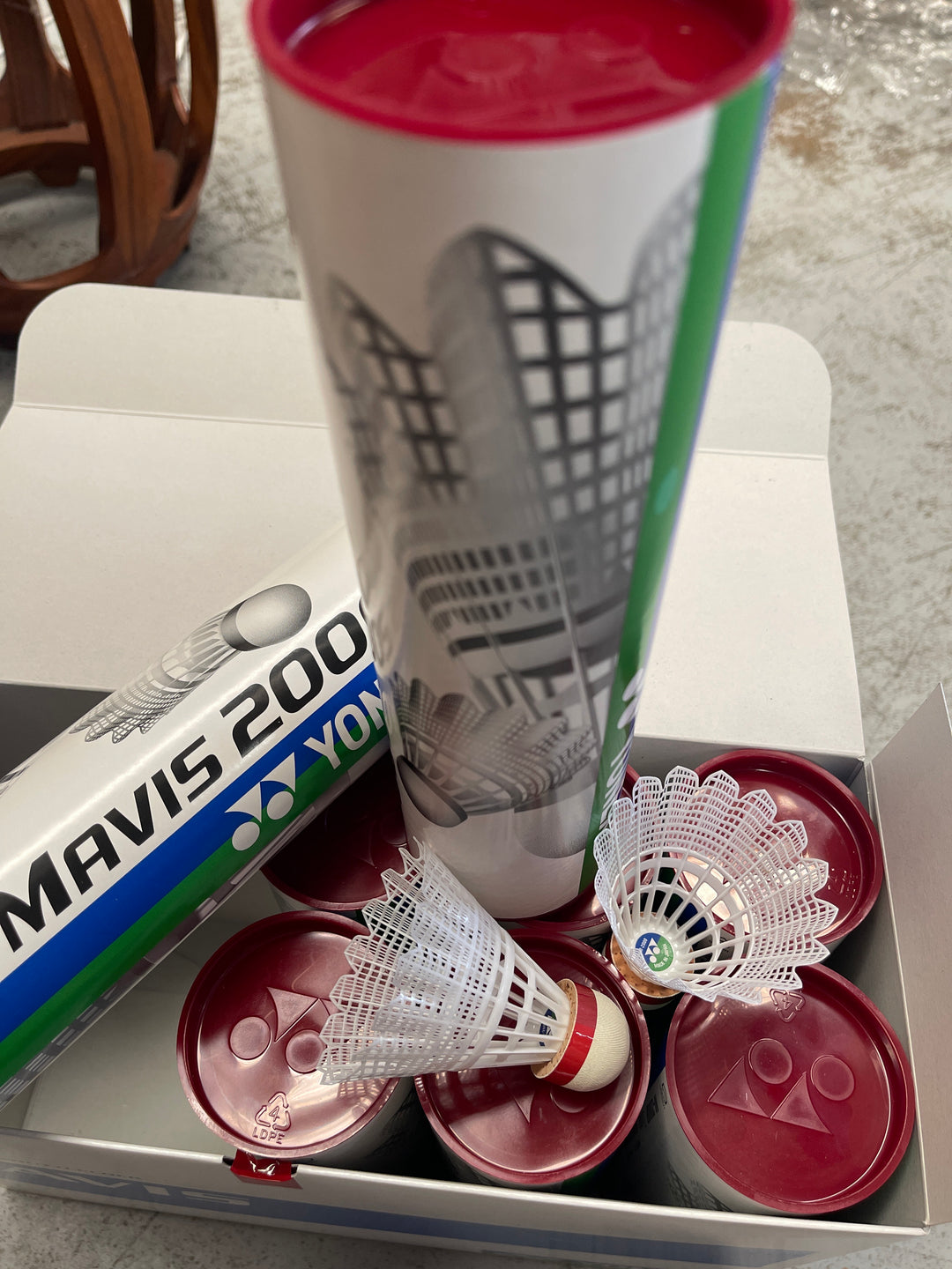 YONEX NYLON SHUTTLES Mavis 2000