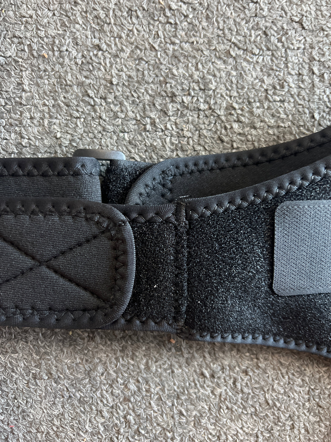 MARKTOP Left/Right Compression Shoulder Brace Rotator Cuff Support Sports Dislocate Wrap shoulder pads