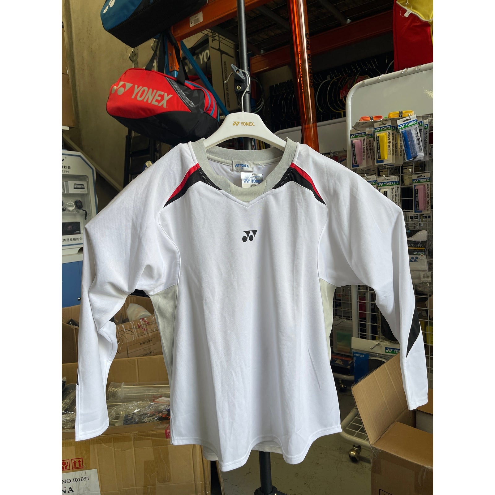 Yonex Men's Long Sleeve Sweatshirt Sweater Warm Jacket TW3838 product image - YONEX Badminton Apparel