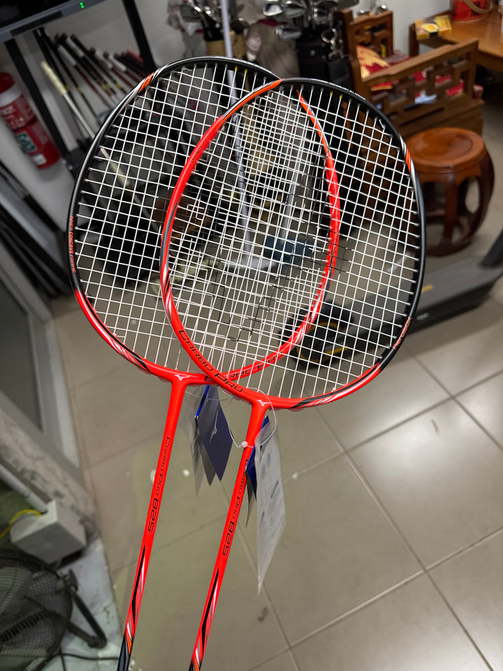Mizuno Carbo Pro 825 Badminton Racket (73TTB18250)