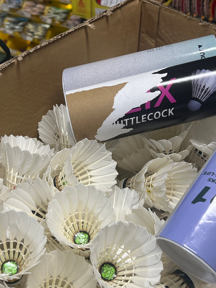 SP x SPORT Top Class Used Shuttlecock(Random Brand) Badminton Shuttlecock – view 3