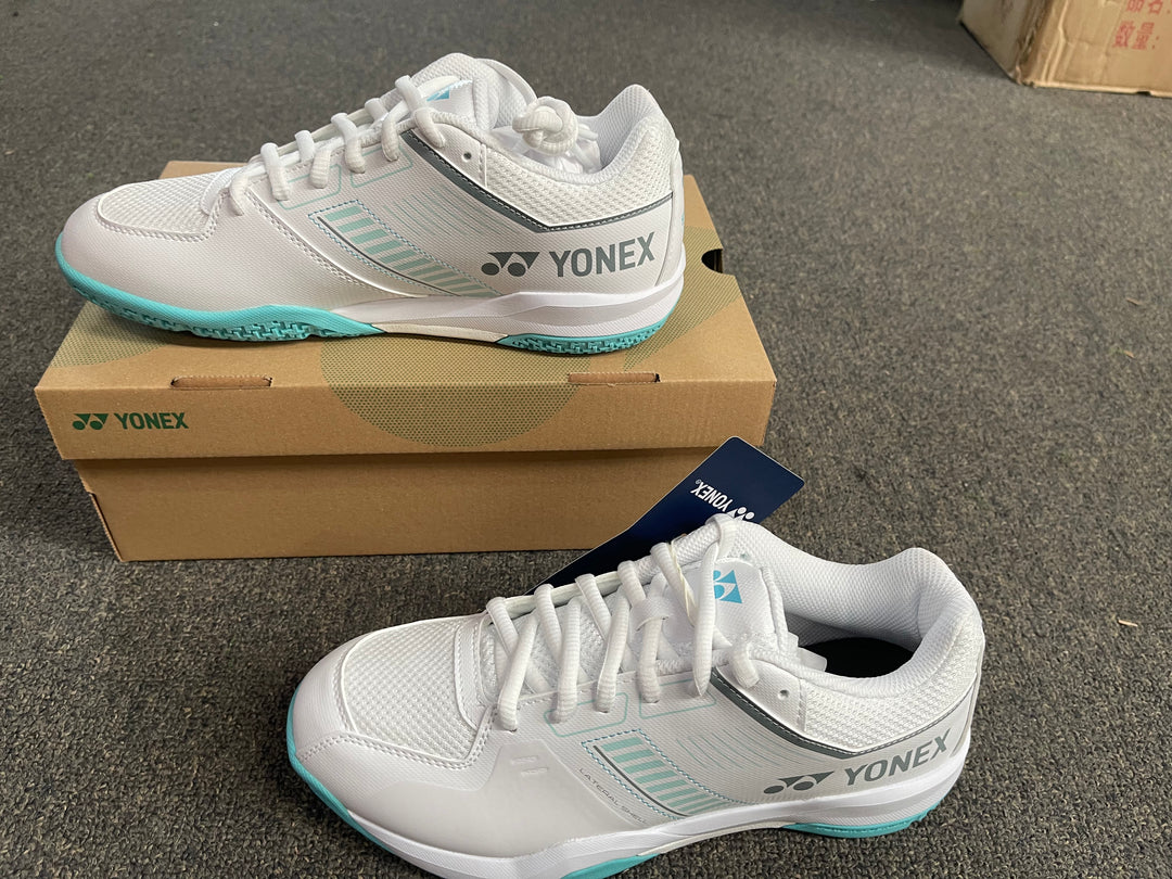 YONEX Power Cushion Strider Flow SHBSF1EX White/Mint badminton shoes