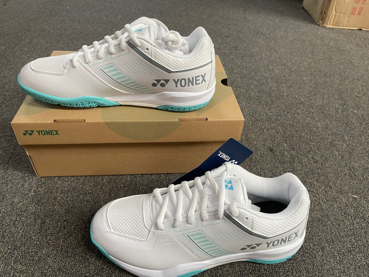 YONEX Power Cushion Strider Flow SHBSF1EX White/Mint badminton shoes