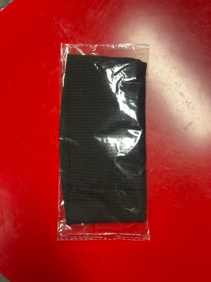 Black knitted sports headband
