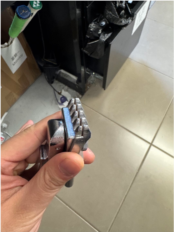 Professional 5-Tooth Clamp for Badminton Stringers